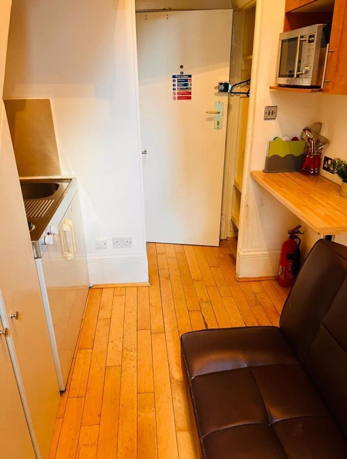 F10- Mezzanine 1St Floor Flat Fits 3 Near Paddington Daire Londra Dış mekan fotoğraf