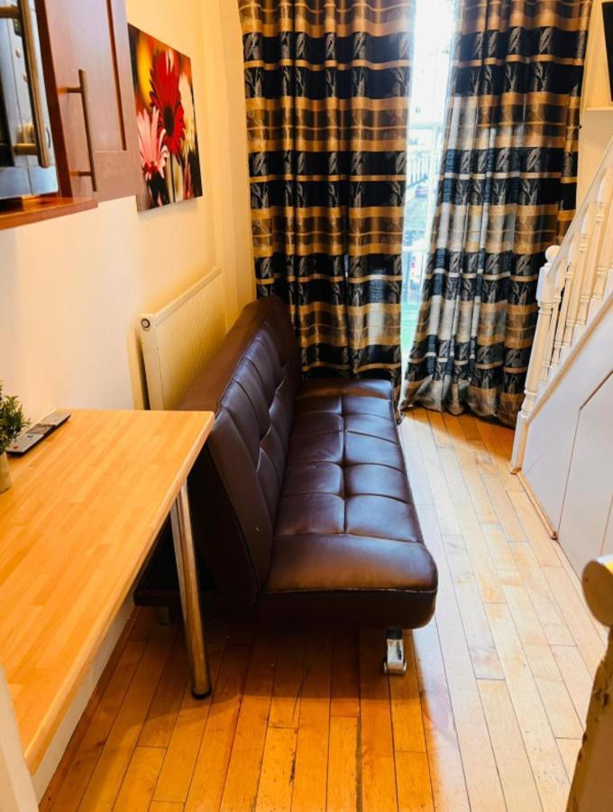 F10- Mezzanine 1St Floor Flat Fits 3 Near Paddington Daire Londra Dış mekan fotoğraf